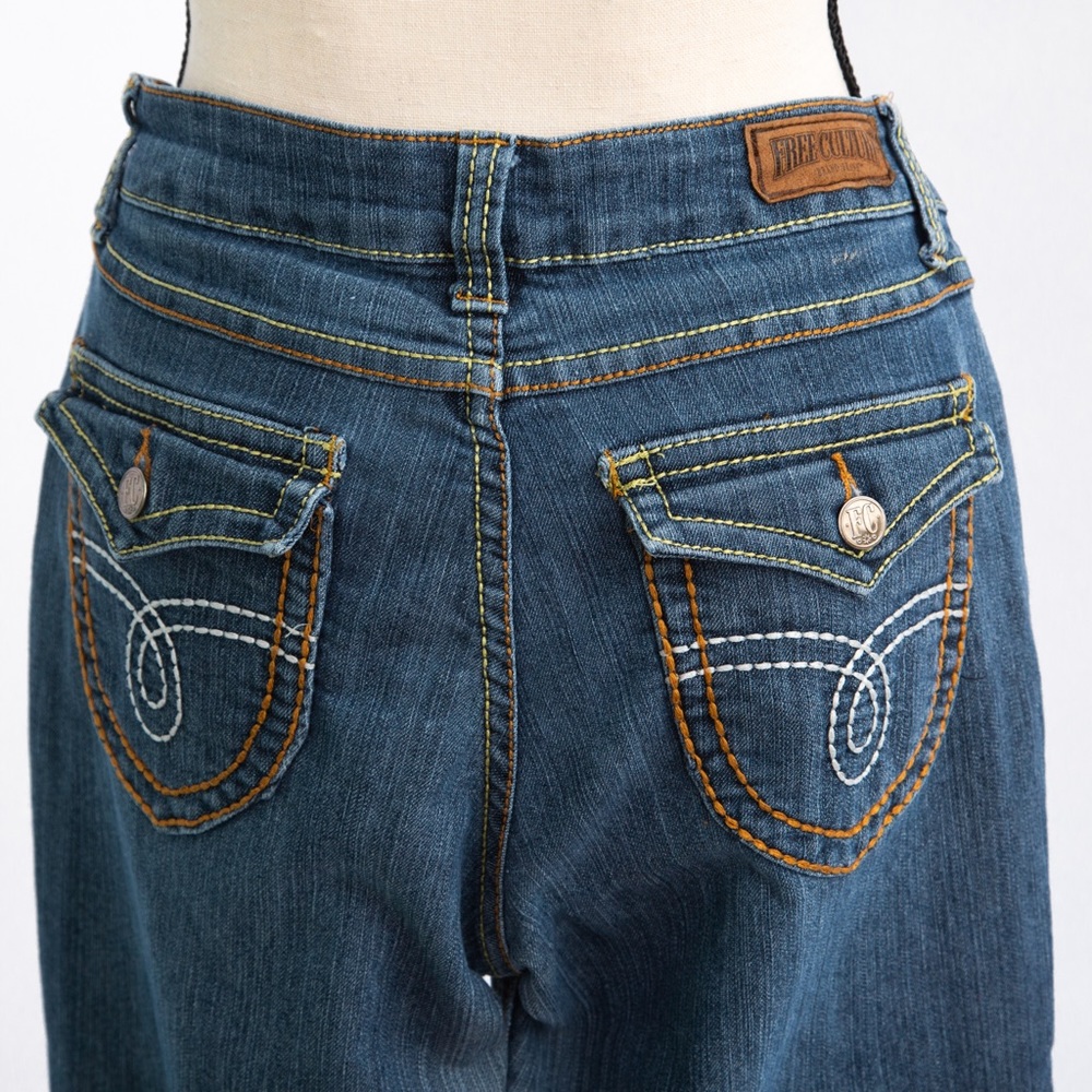 Free Culture skinny jeans with colored stitching details & stretch in size 11